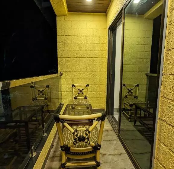 Kapselihotelli And Villa Samarth Palace