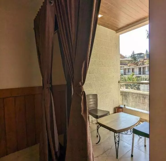 Kapselihotelli And Villa Samarth Palace