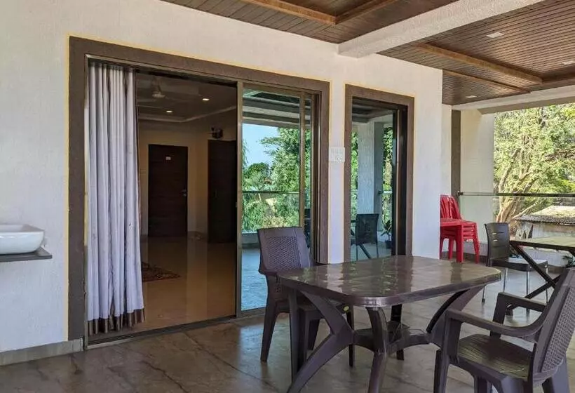 Kapselihotelli And Villa Samarth Palace