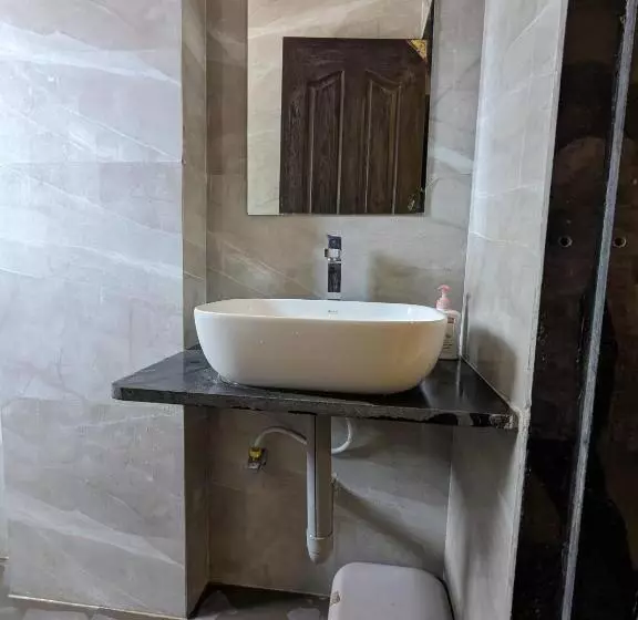 Kapselihotelli And Villa Samarth Palace