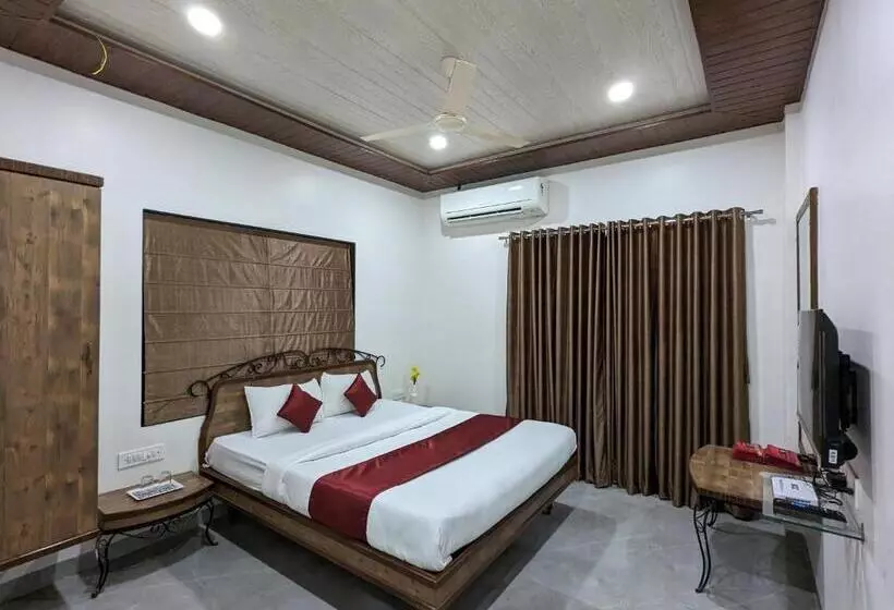 Kapselihotelli And Villa Samarth Palace