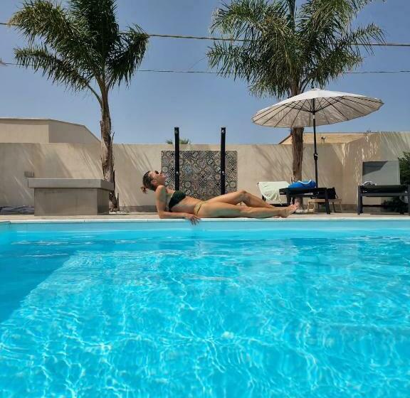 Mrbrown Cinzia Resort Beach