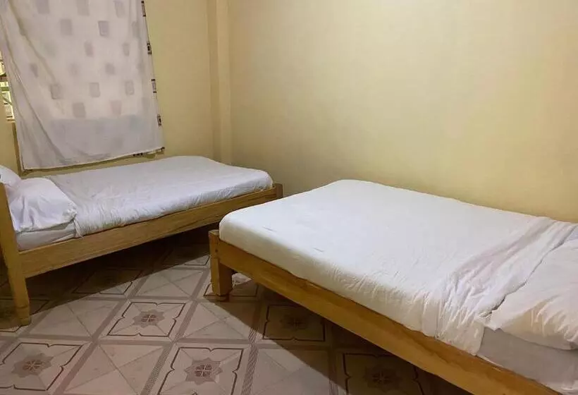 هتل Monga’re Lodge And Restaurant