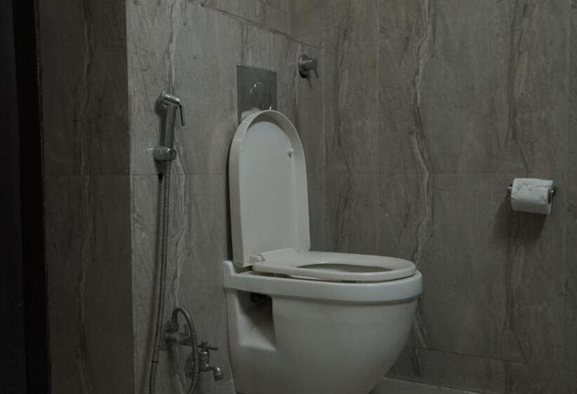 호텔 Paradise By Wb Inn