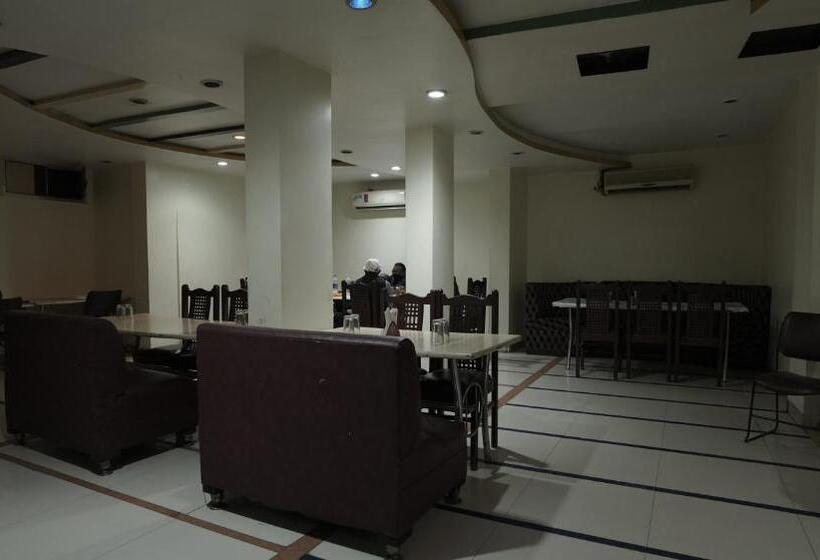 호텔 Paradise By Wb Inn