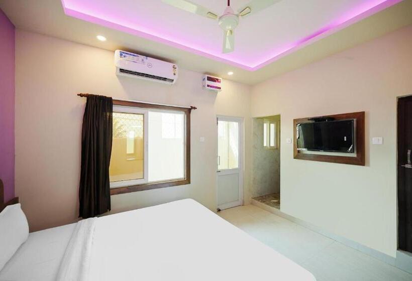 ホテル Spot On Blue Sagar