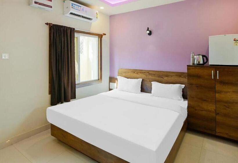 ホテル Spot On Blue Sagar