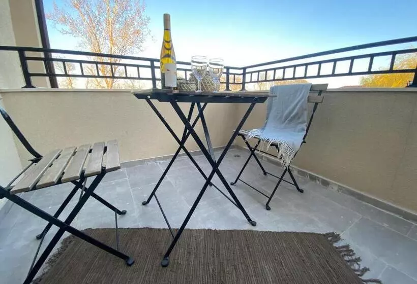 Nm Residence