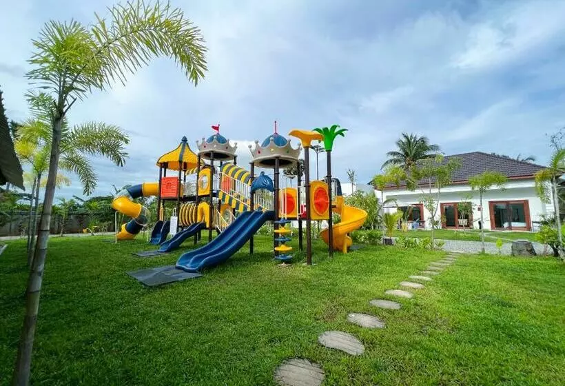 Sunset Resort