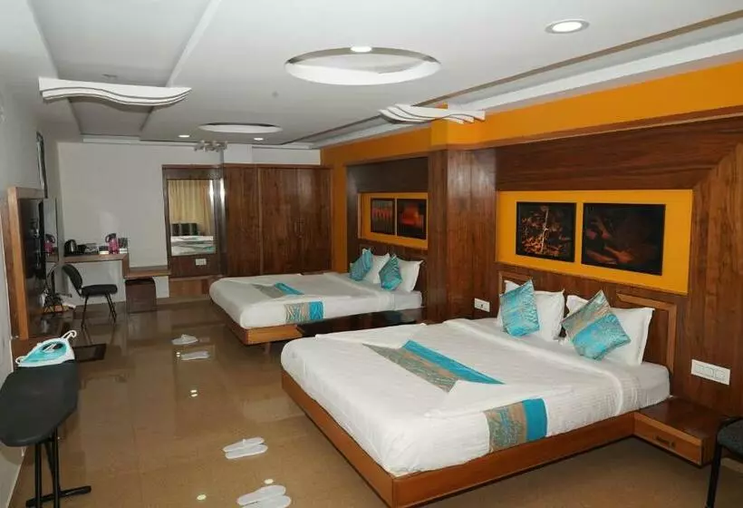 Retkeilymaja Anika Palace By Pepe Inn