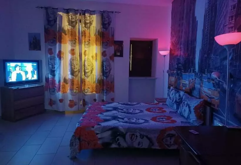 پانسیون Casablanca