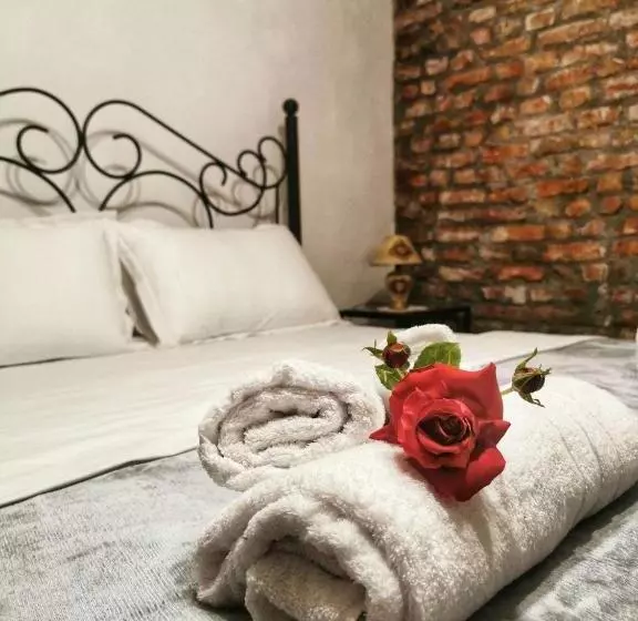 ペンション Intown Guesthouse Shkoder