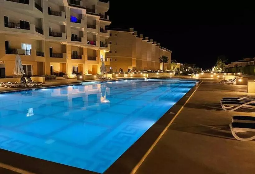 Selena Bay Resort M