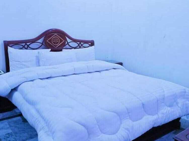 هتل Luxury Palace Peshawar