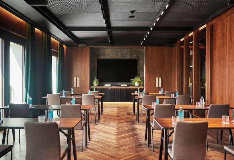 هتل Thompson Madrid, By Hyatt