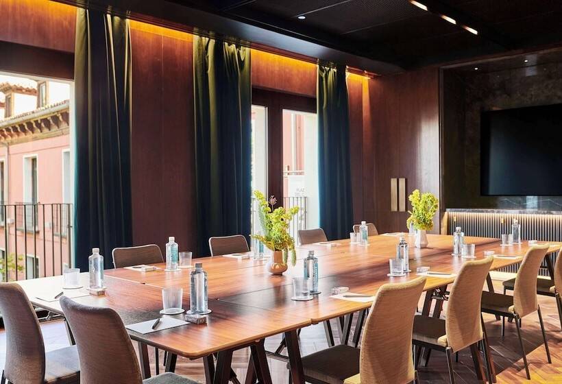 هتل Thompson Madrid, By Hyatt