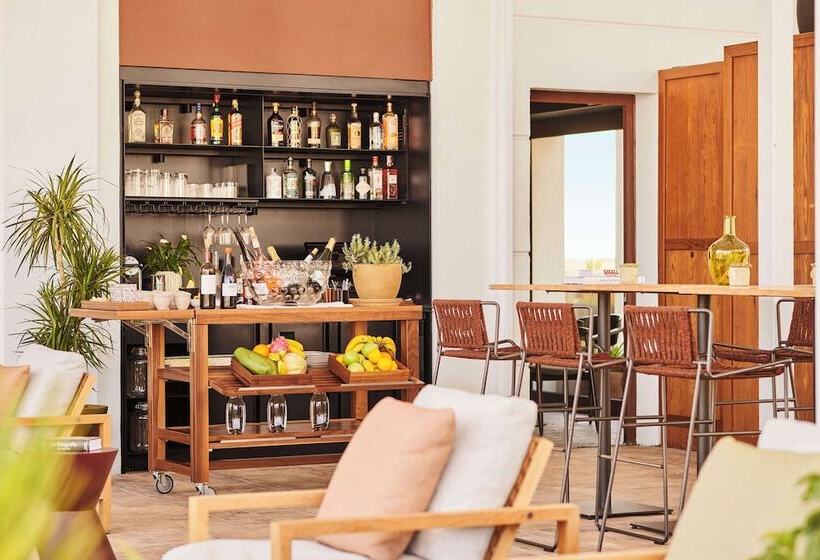 هتل Thompson Madrid, By Hyatt