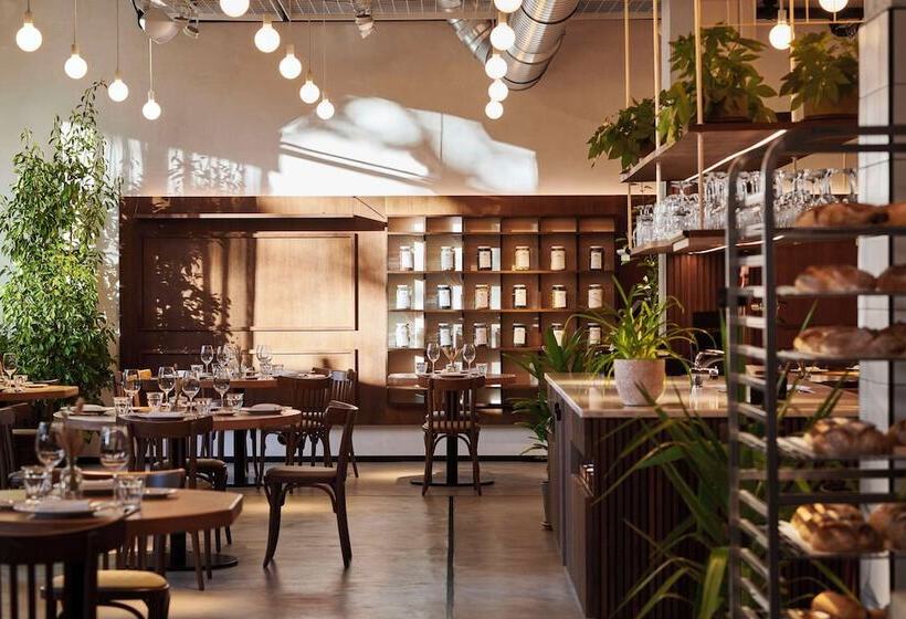 هتل Thompson Madrid, By Hyatt