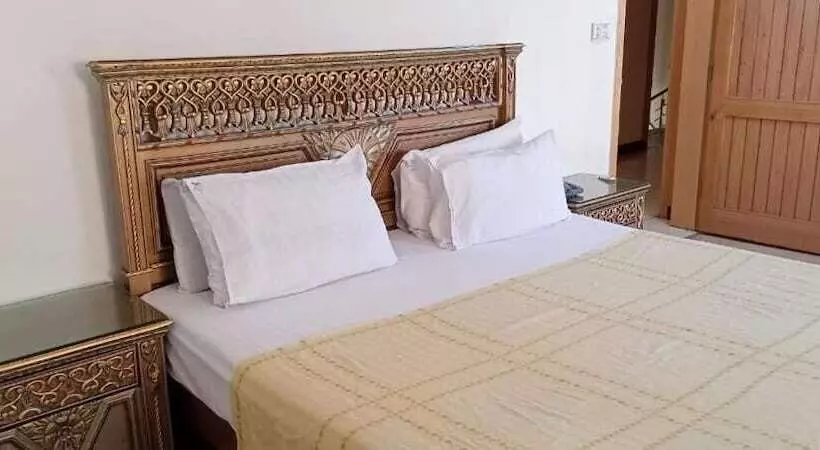 هتل Luxury Palace Peshawar