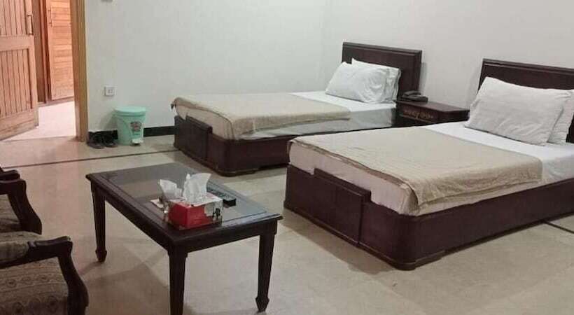 هتل Luxury Palace Peshawar