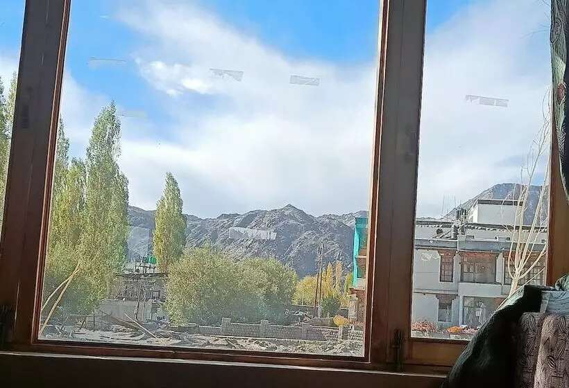 Majatalo Munna Palace