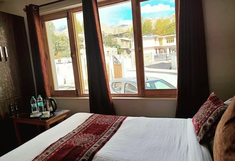 Majatalo Munna Palace