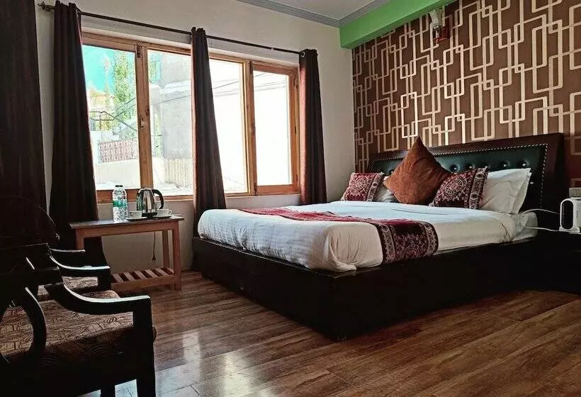 Majatalo Munna Palace