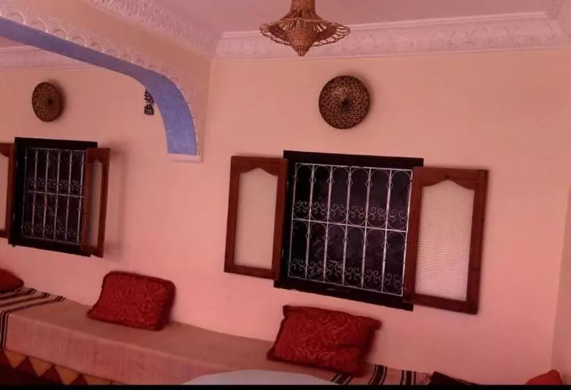 Majatalo Riad Dar Ahlam