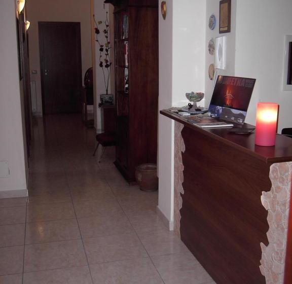 مبيت وإفطار Etna Inn