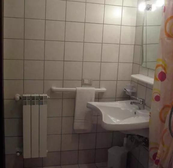 تختخواب و صبحانه Etna Inn