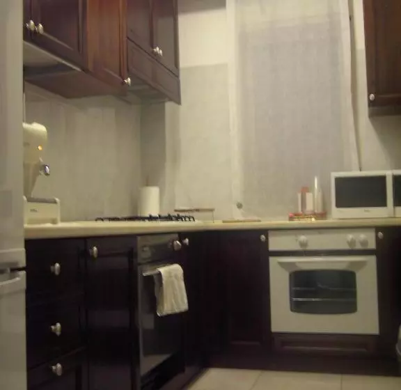 تختخواب و صبحانه Etna Inn