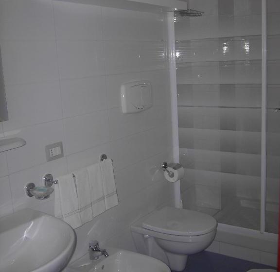 مبيت وإفطار Etna Inn