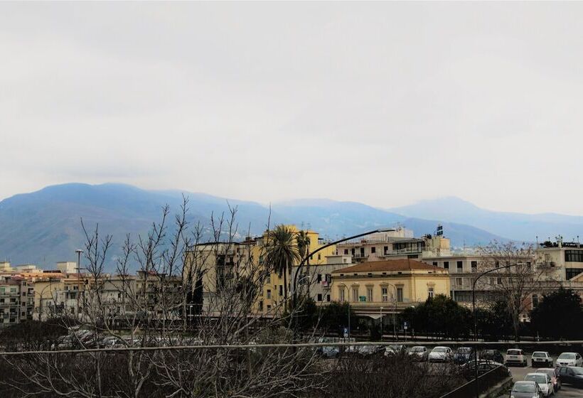 צימר Pompei Luxury Rooms