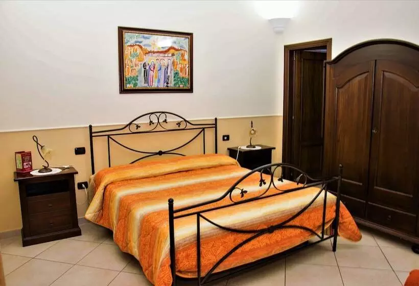 Aamiaismajoitus (B&B) Pompei Luxury Rooms
