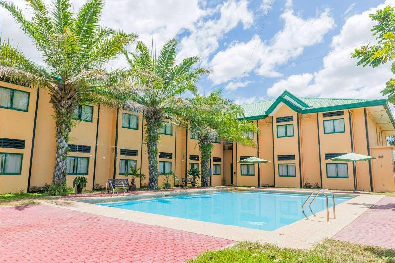 פונדק Microtel By Wyndham Cabanatuan