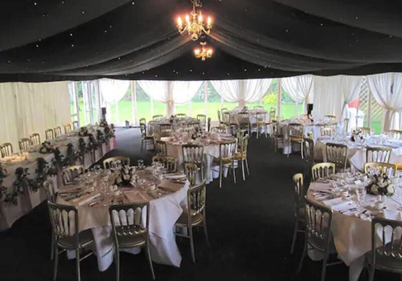 فندق Boxmoor Lodge