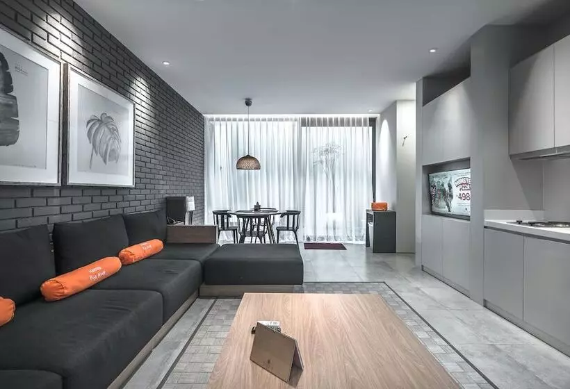 Harris Hotel & Conventions Malang