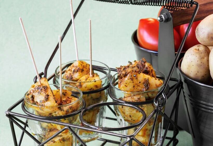 בית מלון כפרי Ibis Navi Mumbai   An Accor Brand