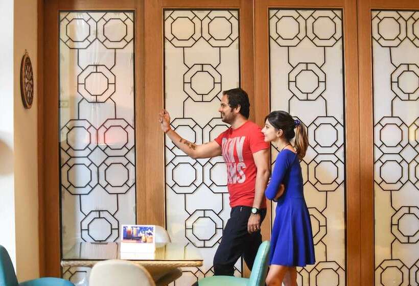 בית מלון כפרי Ibis Navi Mumbai   An Accor Brand