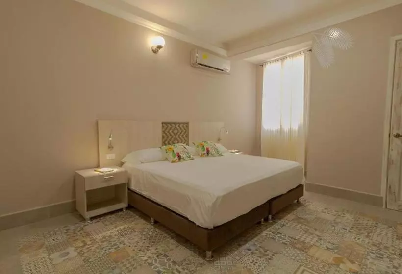 فندق Casa Avelina Boutique Hostel