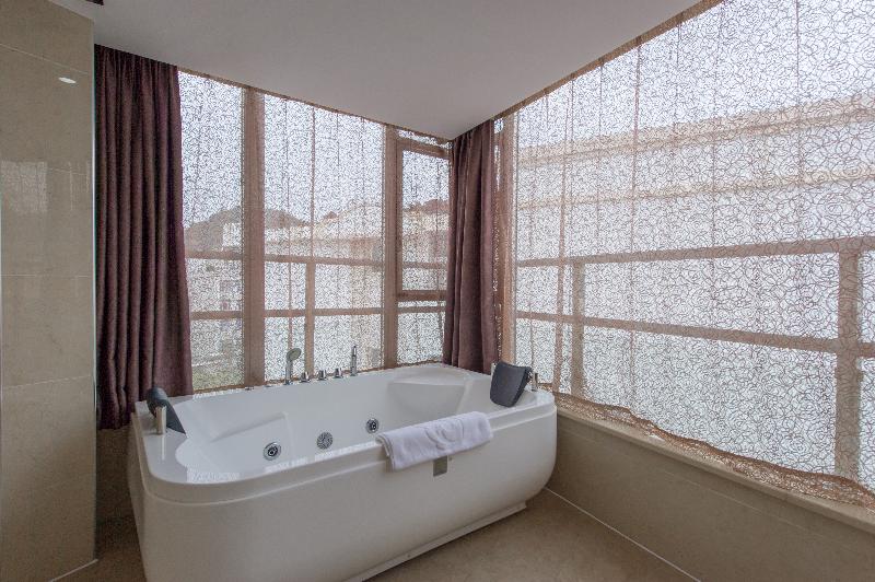 Отель Minfeng International