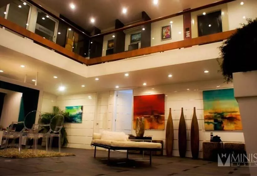 هتل Minister Business