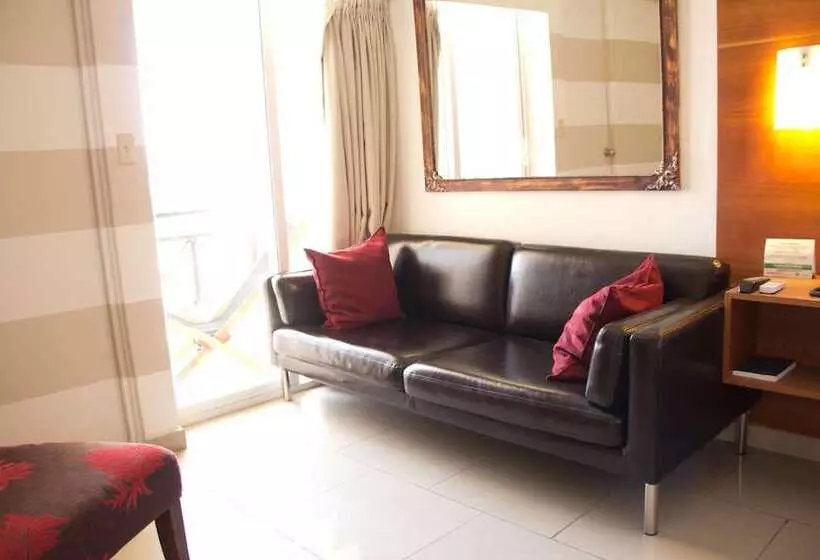 هتل Minister Business