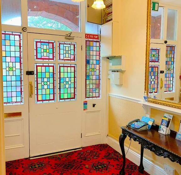 호텔 Redclyffe Guesthouse