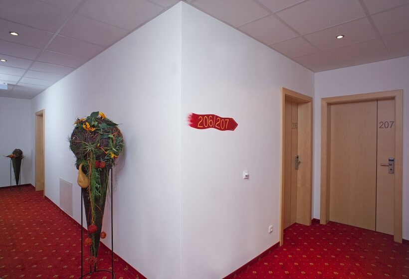 酒店 Restaurant Wallner I Contactless Check In