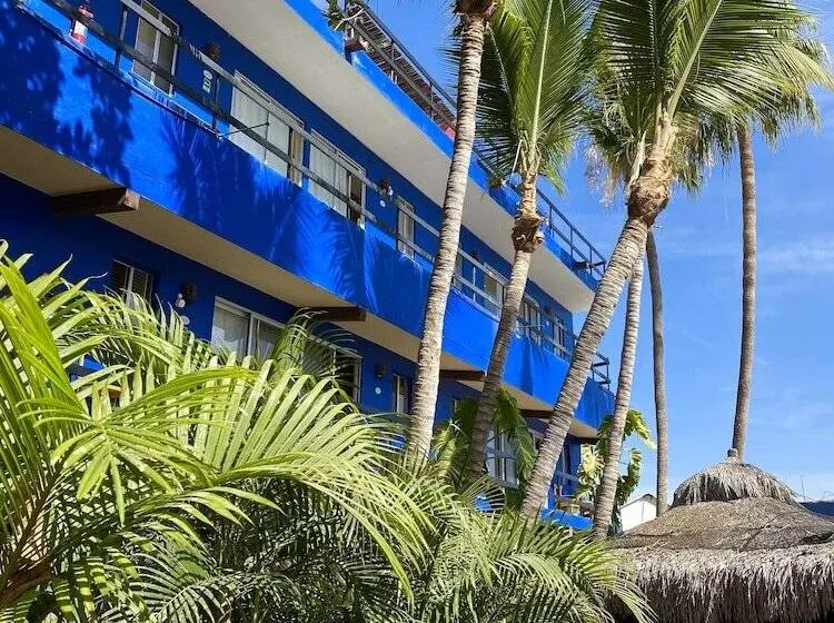 هتل Siesta Suites Boutique