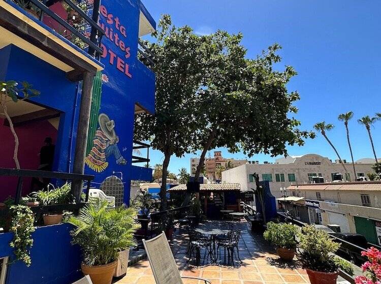 בית מלון כפרי Siesta Suites Boutique