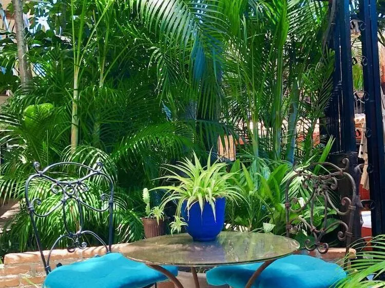 هتل Siesta Suites Boutique