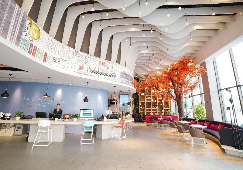 ibis Chengdu Chunxi Road Hotel