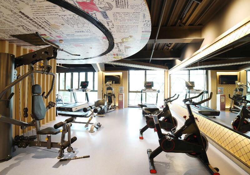 ibis Chengdu Chunxi Road Hotel